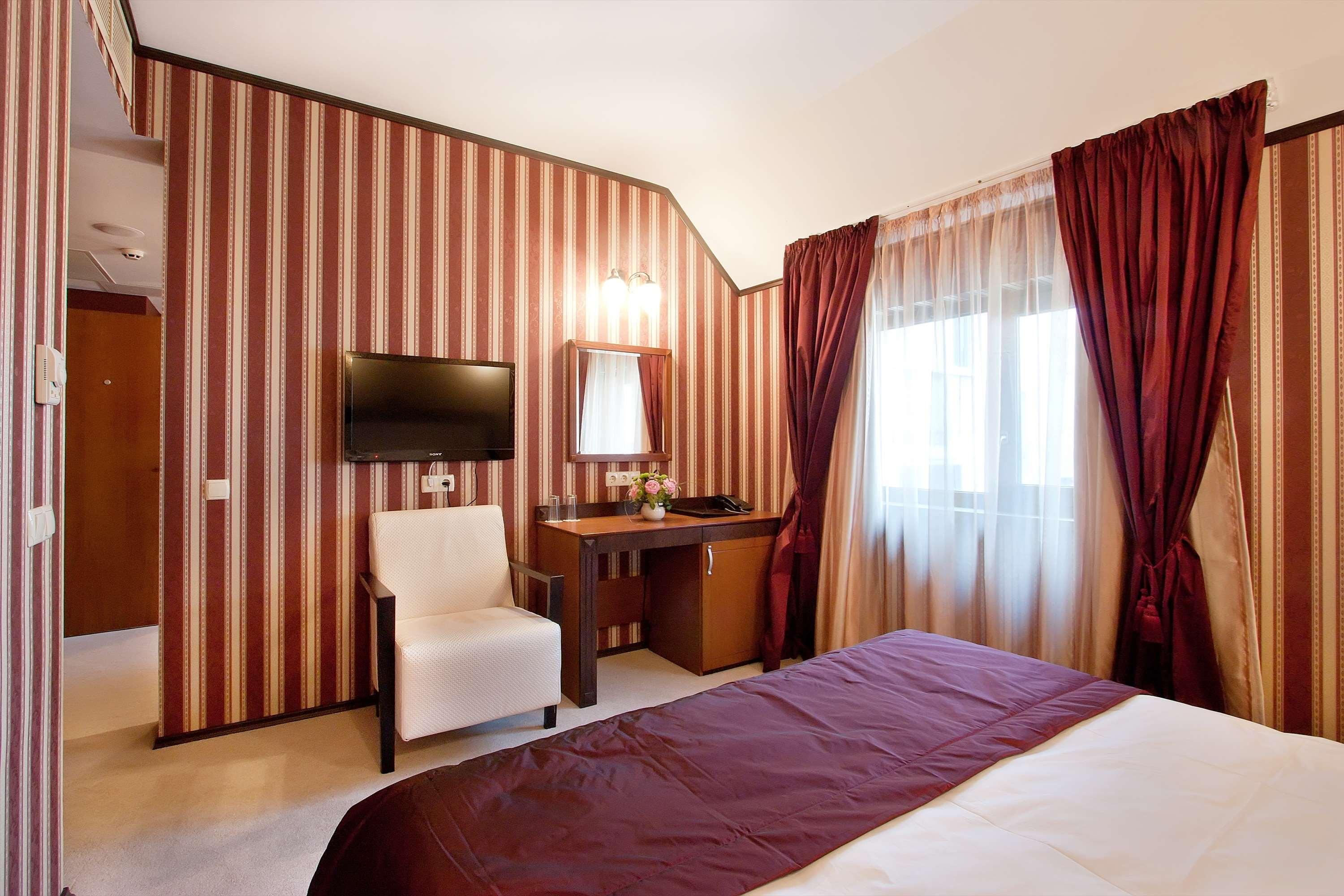 Western Bristol Hotel 4*
